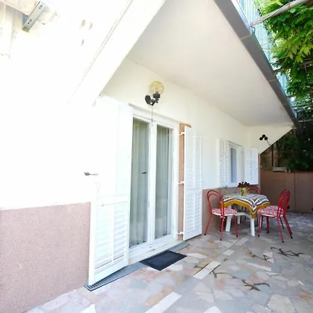 Apartment Maria Podstrana